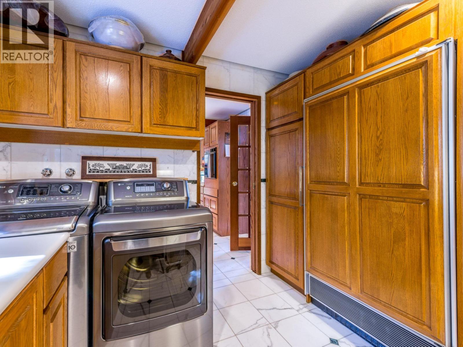 6643 SVEN ROAD, Horse Lake