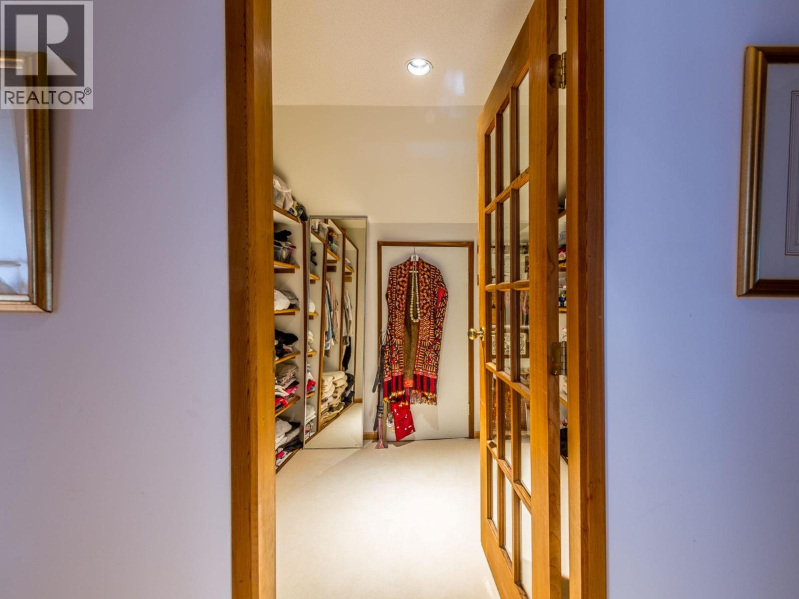 6643 SVEN ROAD, Horse Lake