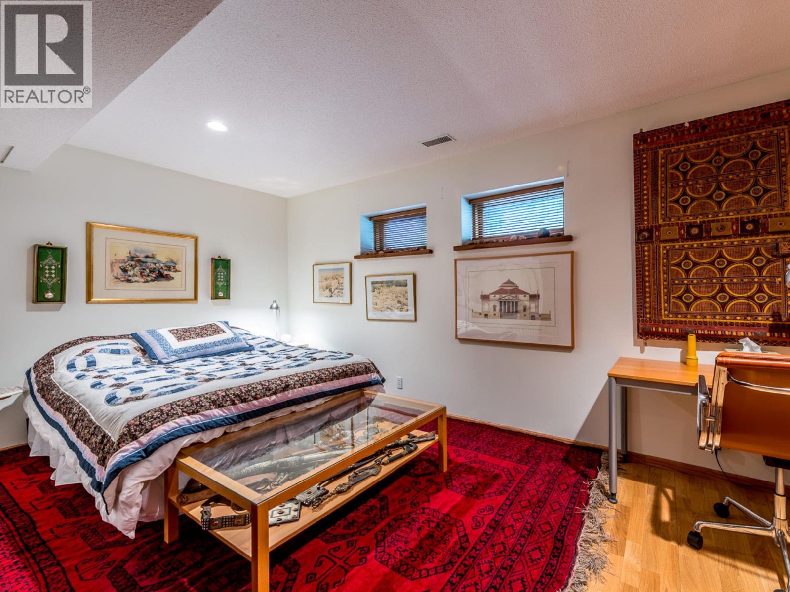 6643 SVEN ROAD, Horse Lake