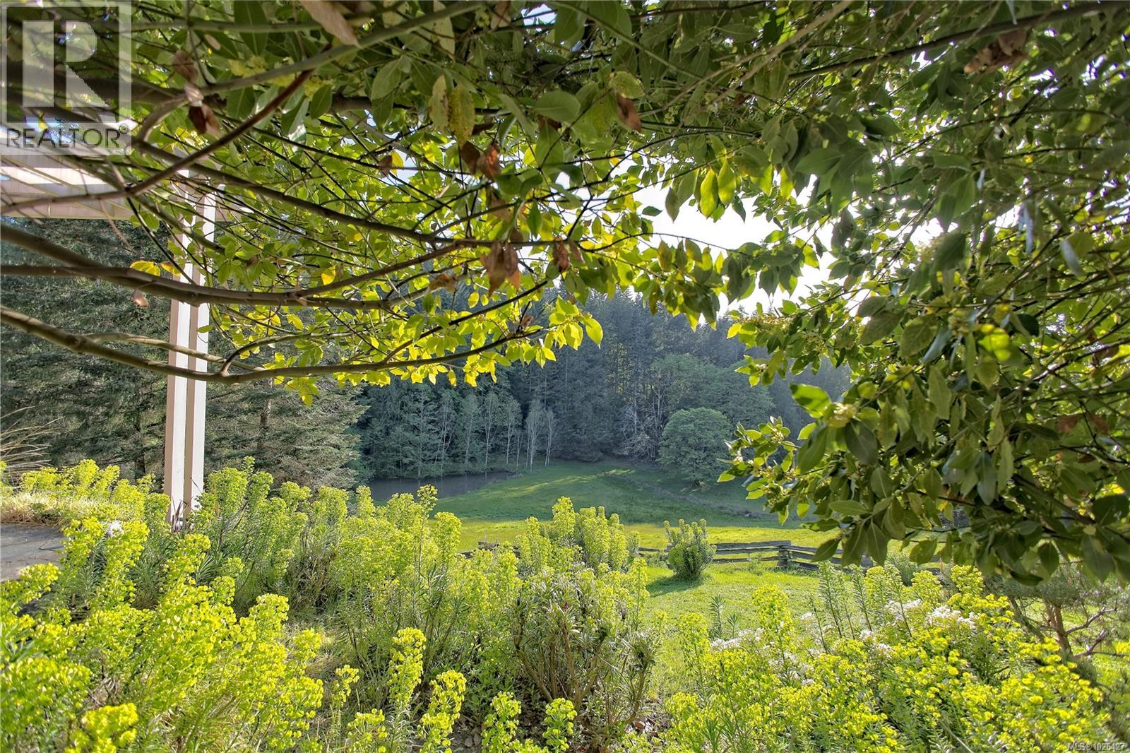 2875 Southey Point Rd - 35