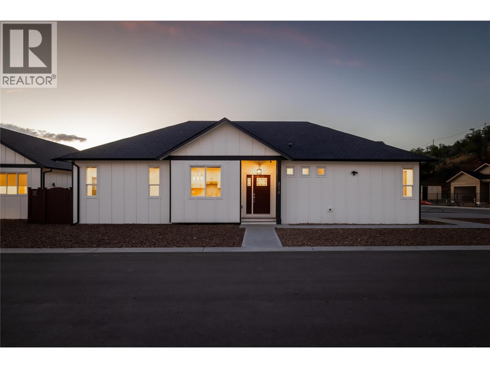 258 BENTGRASS Avenue, Oliver