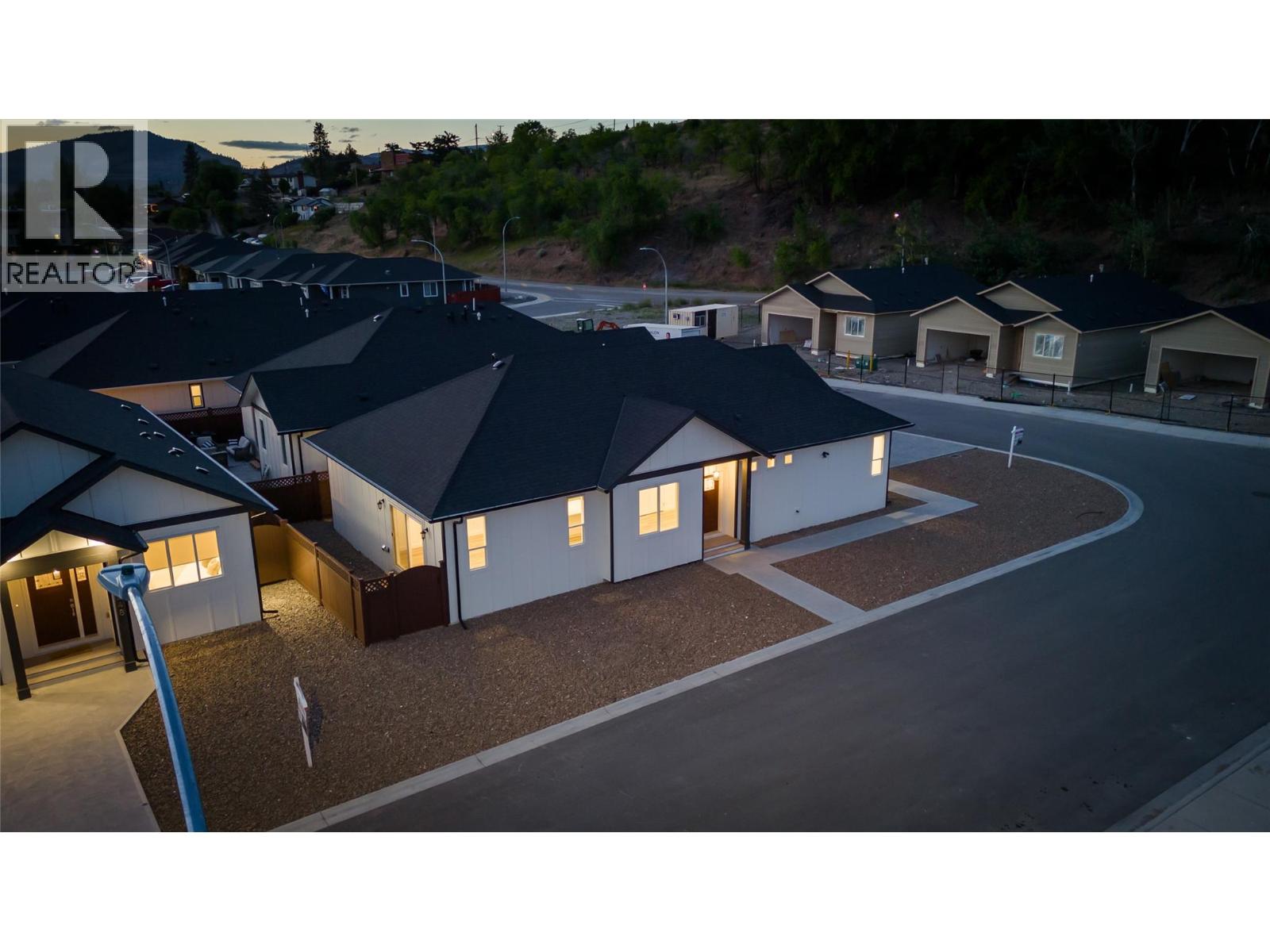 258 BENTGRASS Avenue, Oliver