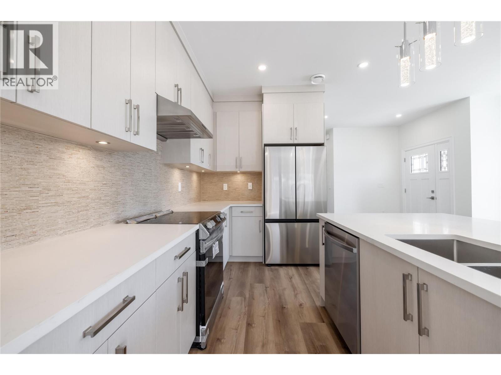 258 BENTGRASS Avenue - 3