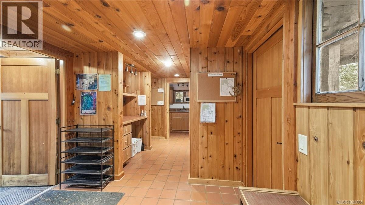 405 Hazlitt Creek Rd - 36