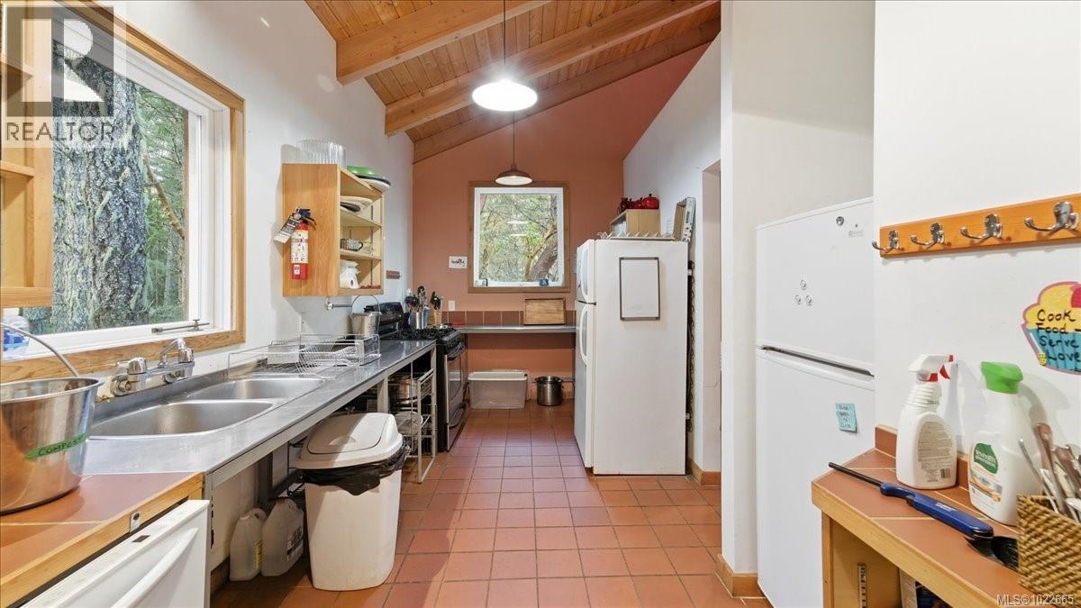 405 Hazlitt Creek Rd, Highlands