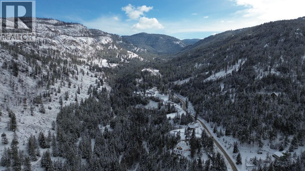 537 Grand Oro Road, Kaleden