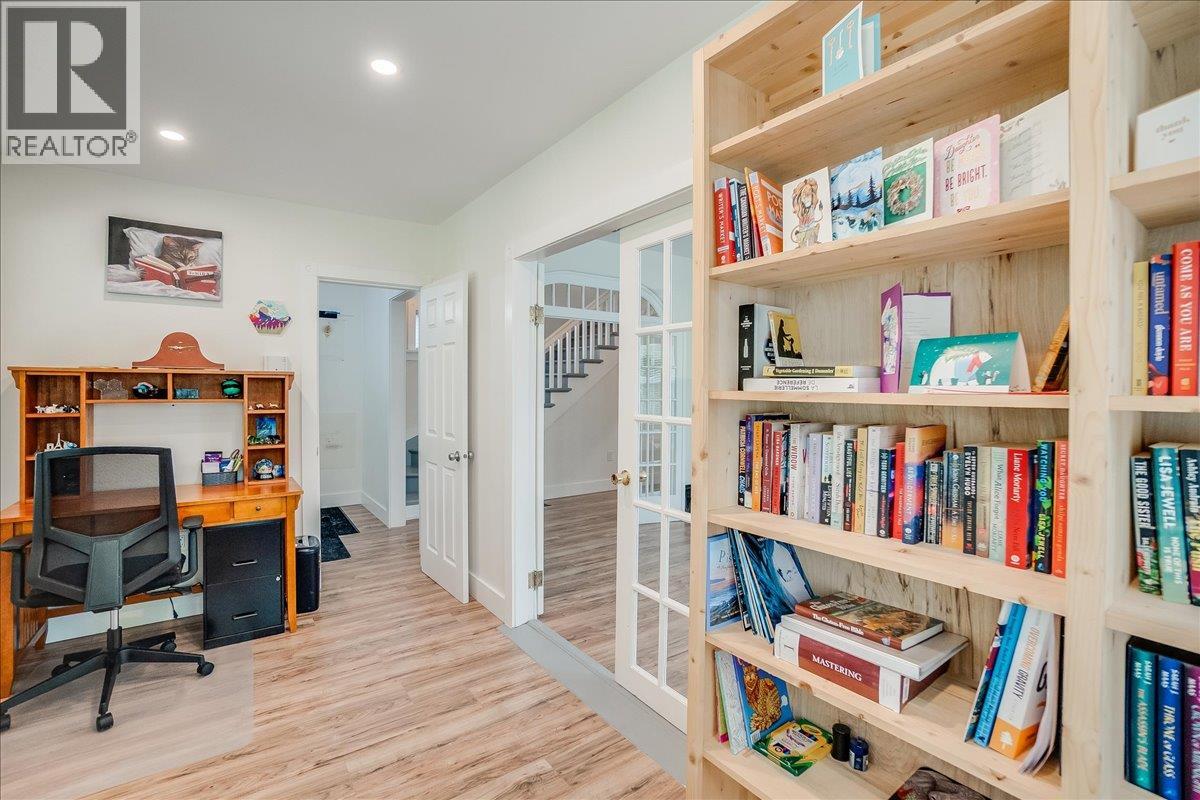 1667 CEDAR Avenue, Trail