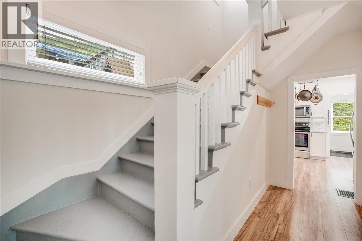 1667 CEDAR Avenue, Trail