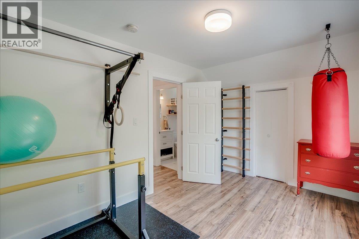 1667 CEDAR Avenue, Trail