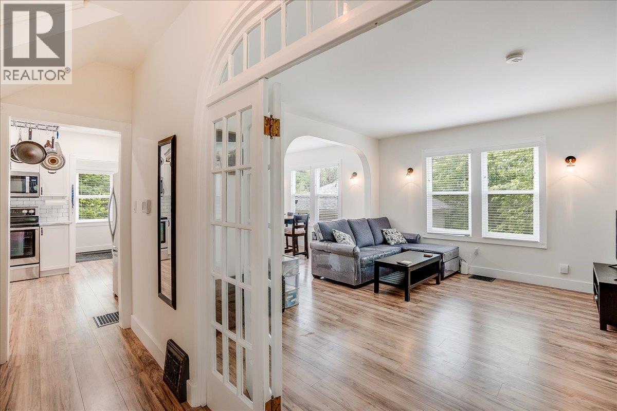 1667 CEDAR Avenue, Trail