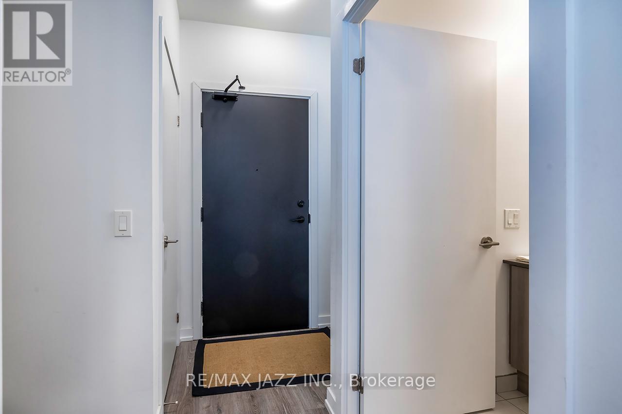 1703 - 1480 BAYLY STREET - Photo 2 of 39, Pickering (Bay Ridges), Ontario