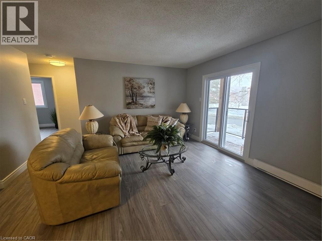 #106 565 GREENFIELD AVENUE - 14