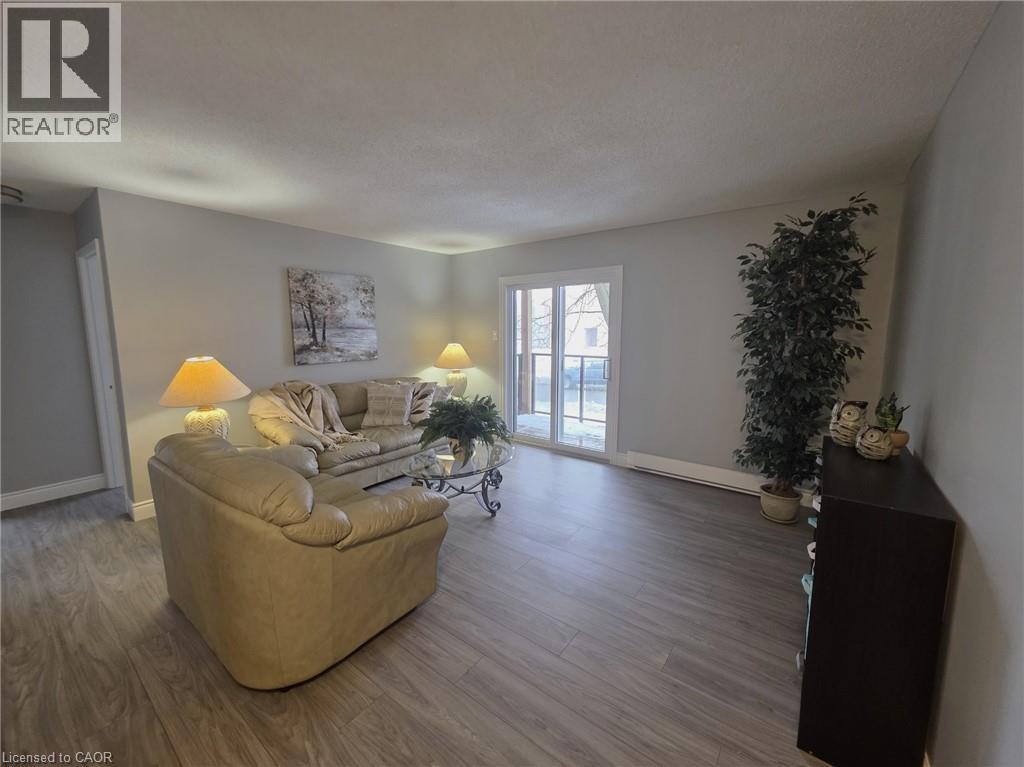 #106 565 GREENFIELD AVENUE - 16