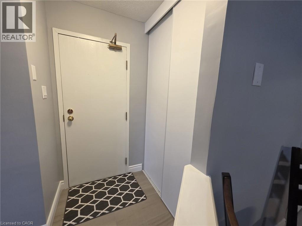 #106 565 GREENFIELD AVENUE - 4