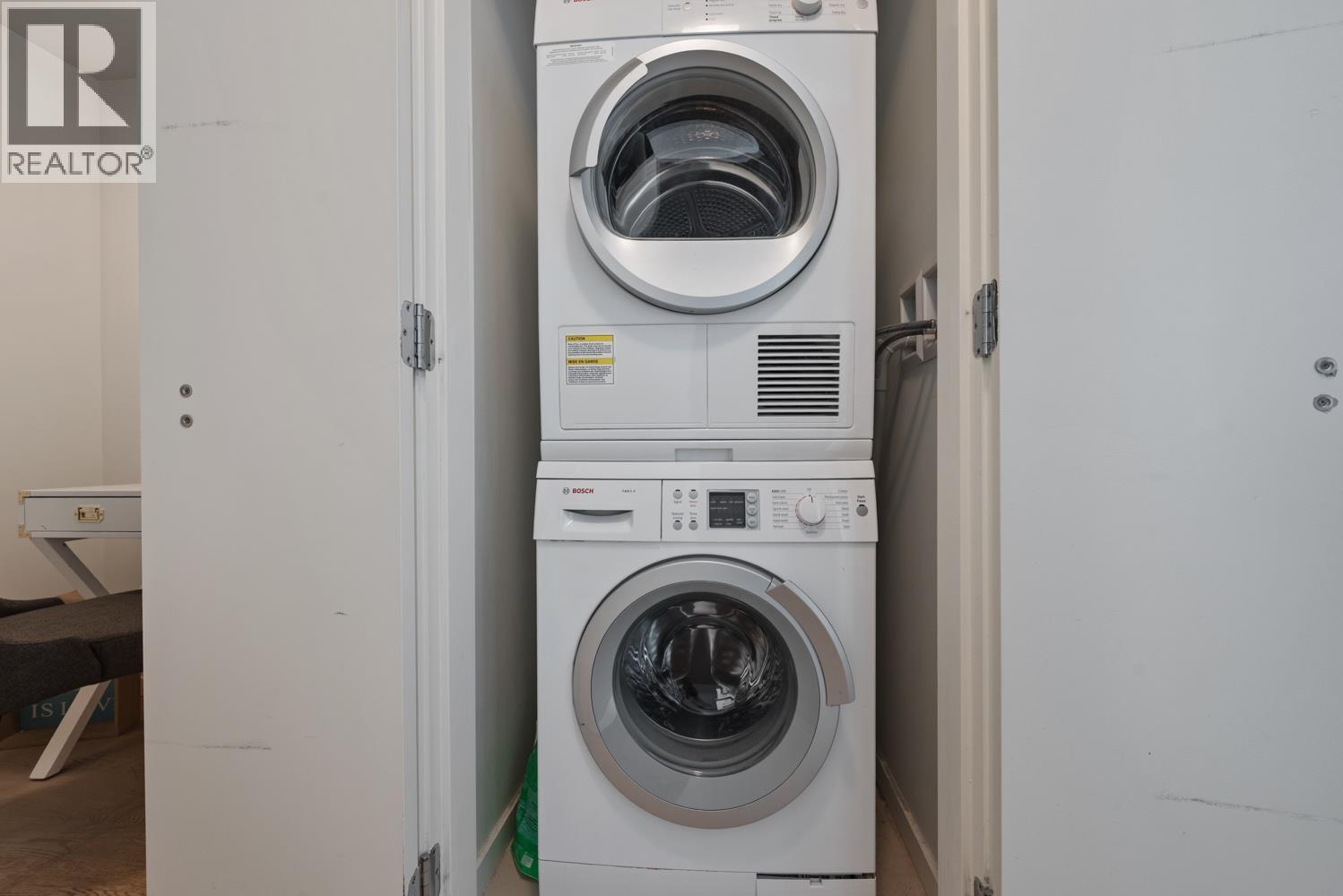 1105 7888 ACKROYD ROAD, Richmond