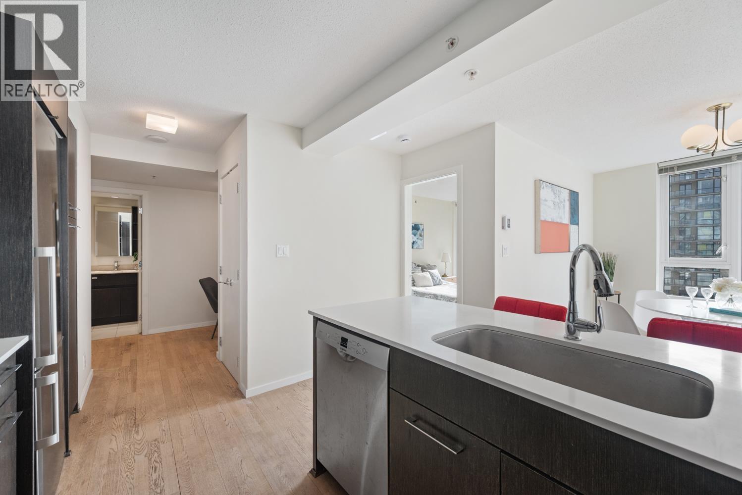 1105 7888 ACKROYD ROAD, Richmond