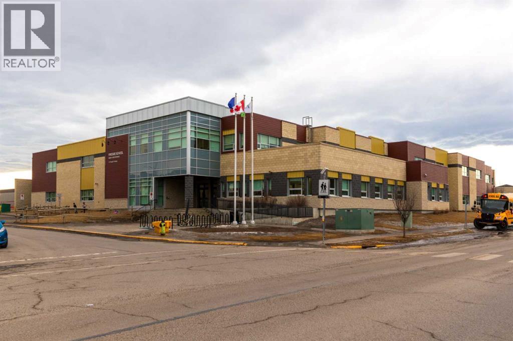 367 Fireside Place, Cochrane