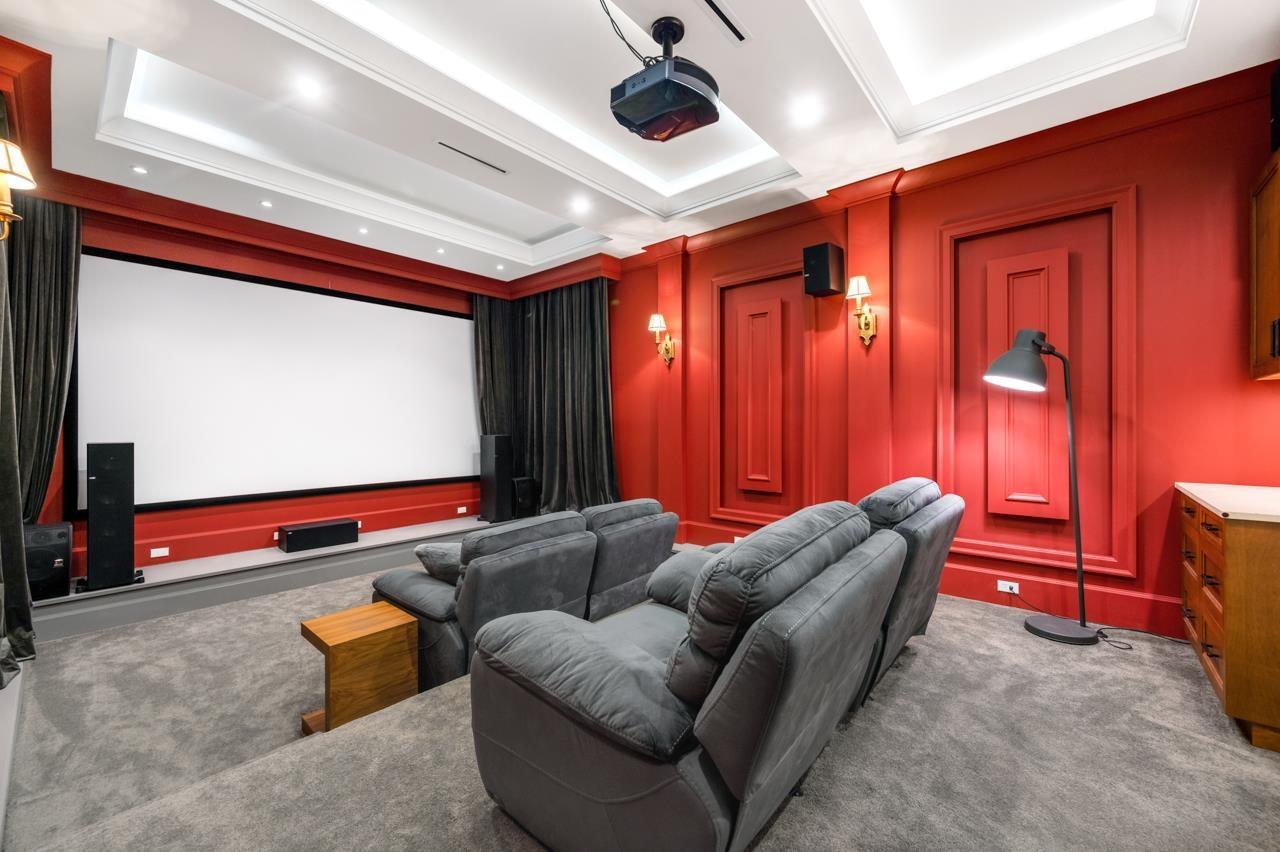 2923 WOODCREST PLACE, Surrey