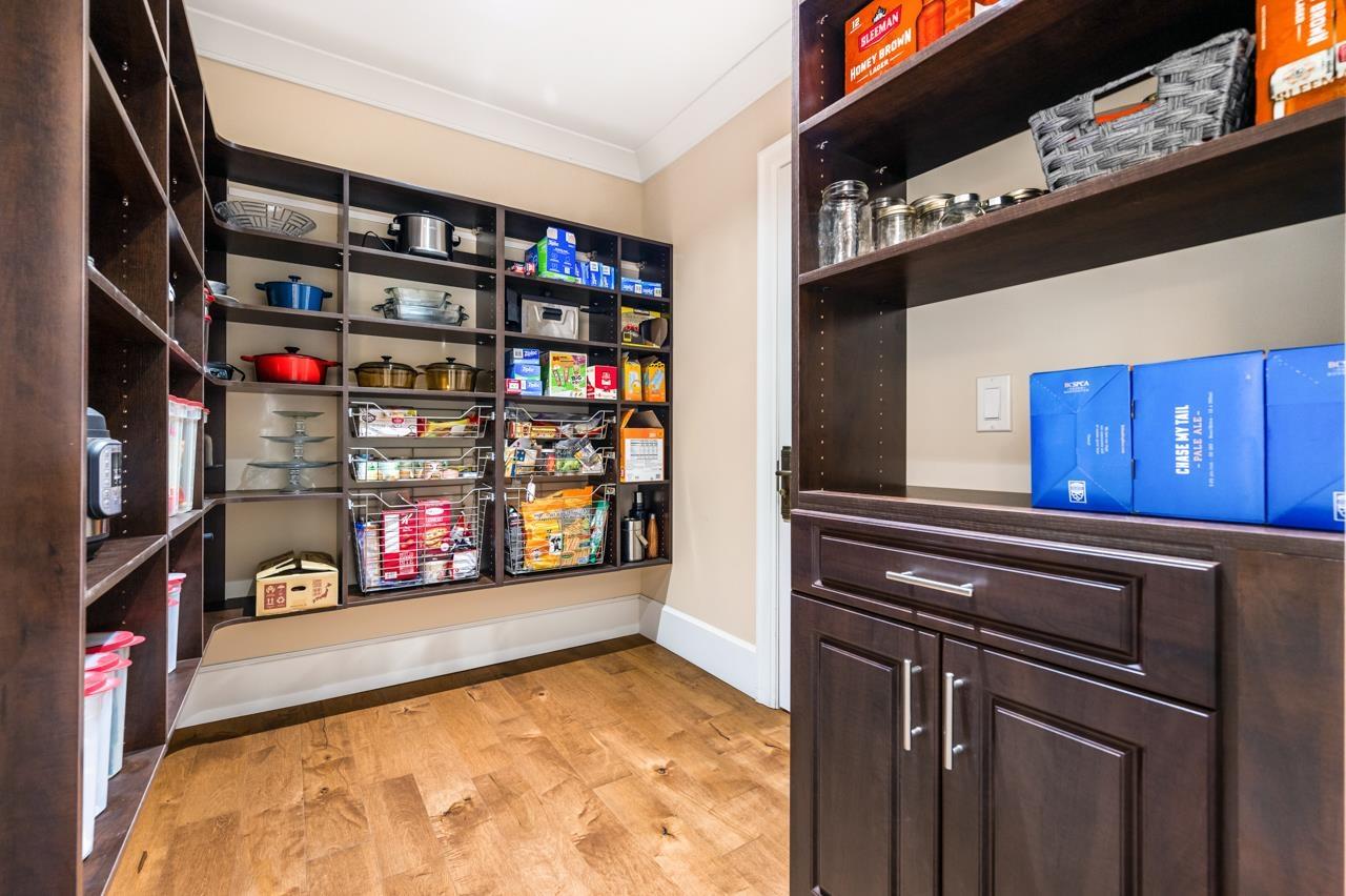 2923 WOODCREST PLACE, Surrey