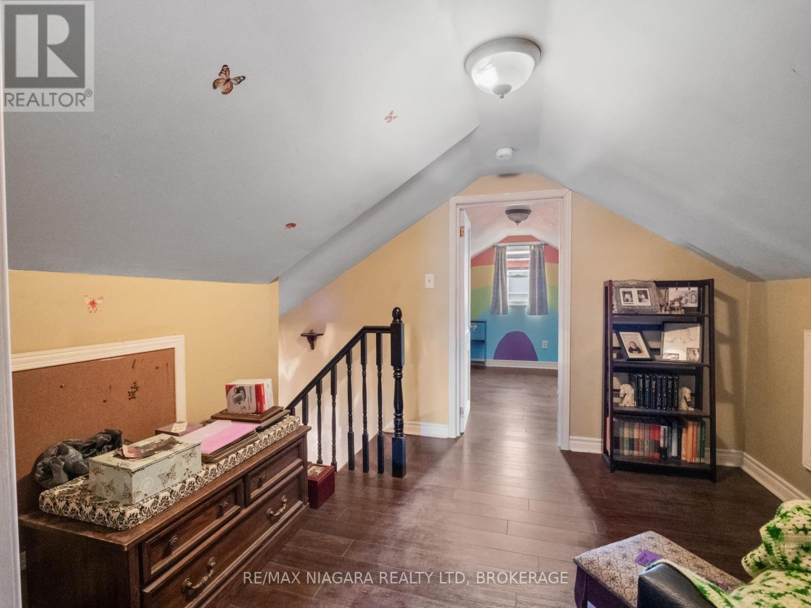 215 PHIPPS STREET - 17