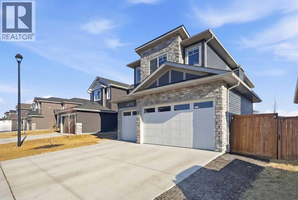 1495 Aldrich Place - Photo 2 of 46, Carstairs, Alberta