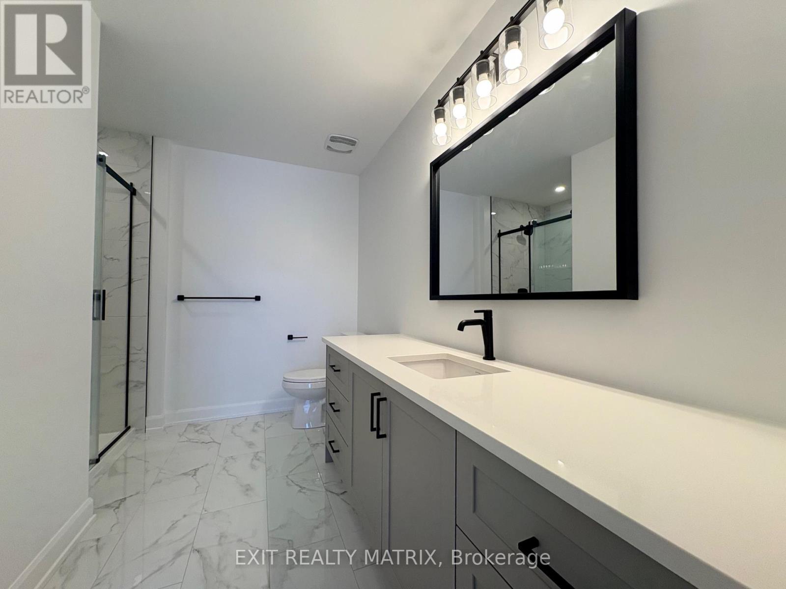 ensuite in master bedroom