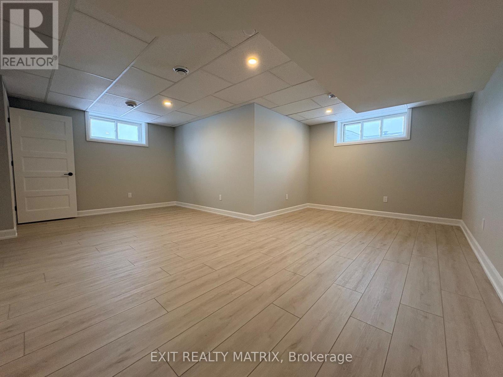 146 ELIZABETH DRIVE — photo 21
