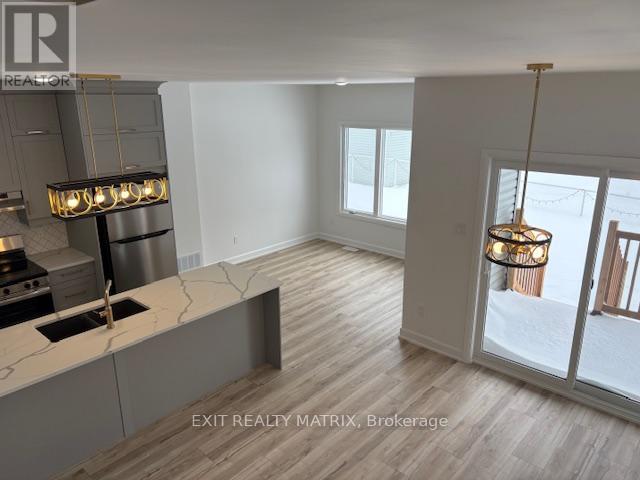 148 ELIZABETH DRIVE - Photo 2 of 26, North Dundas, Ontario