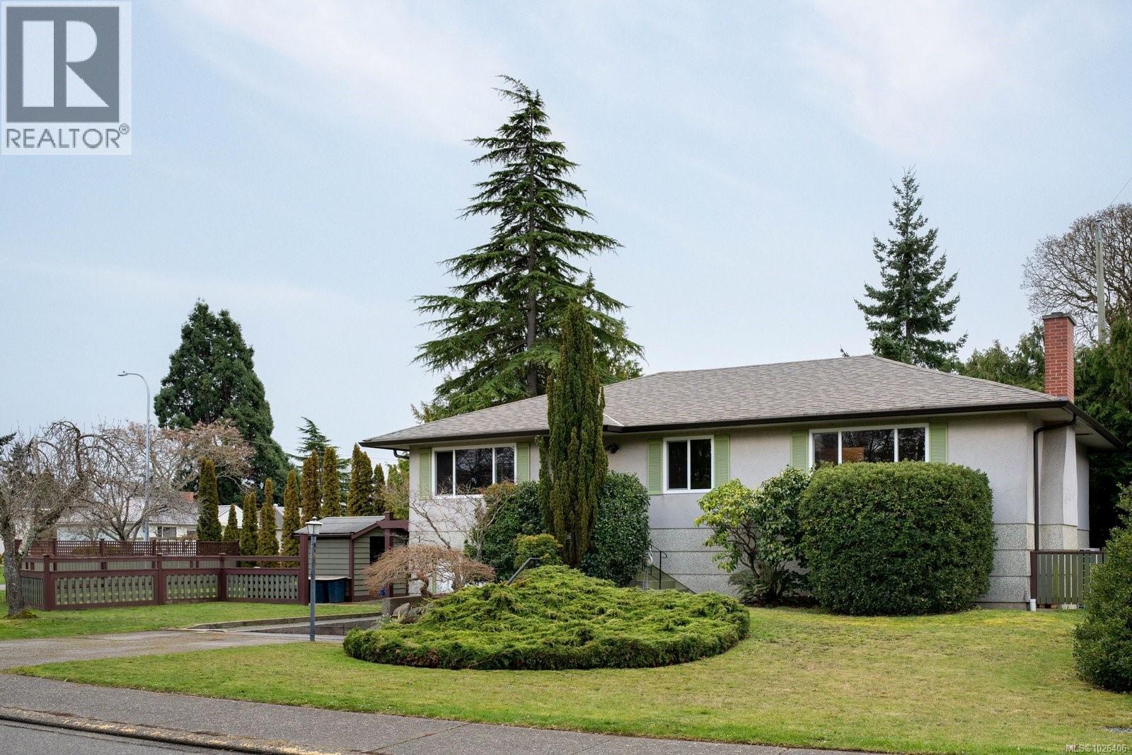  1721 Townley Street, Saanich