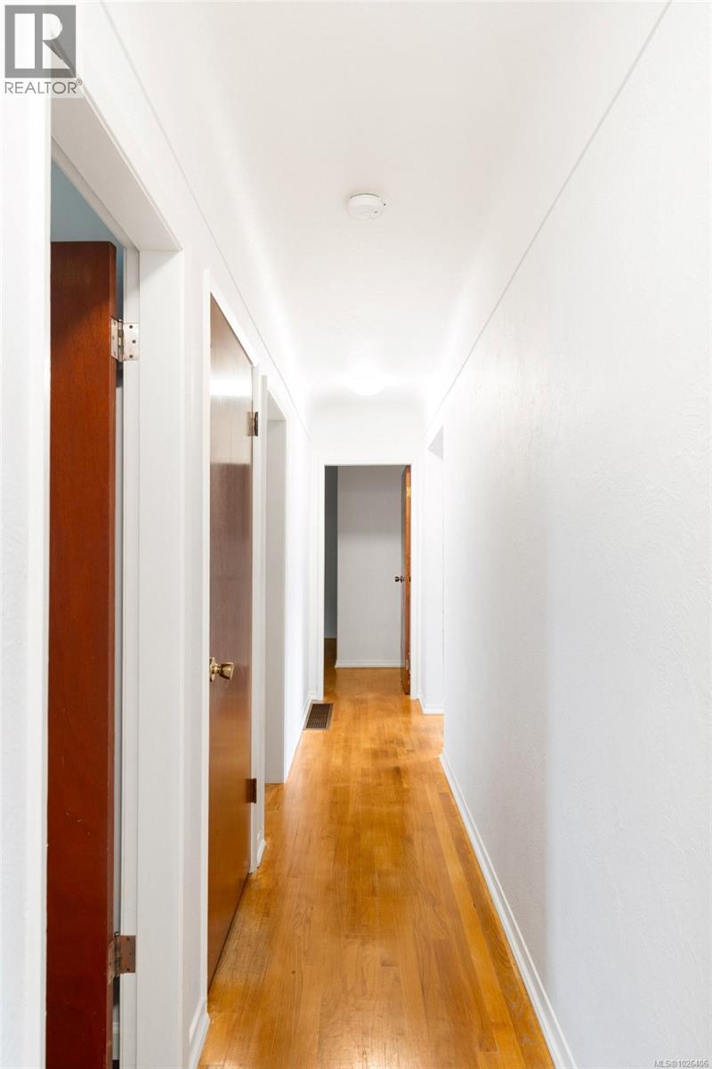  1721 Townley Street, Saanich