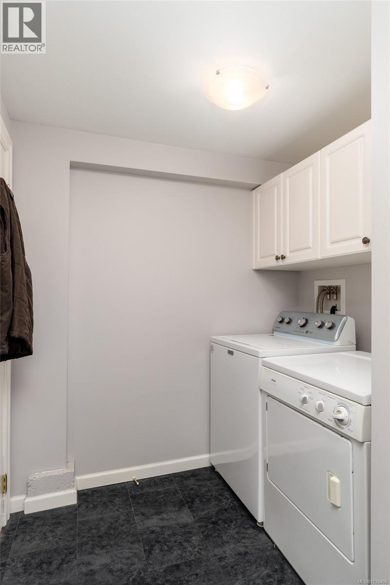  1721 Townley Street, Saanich