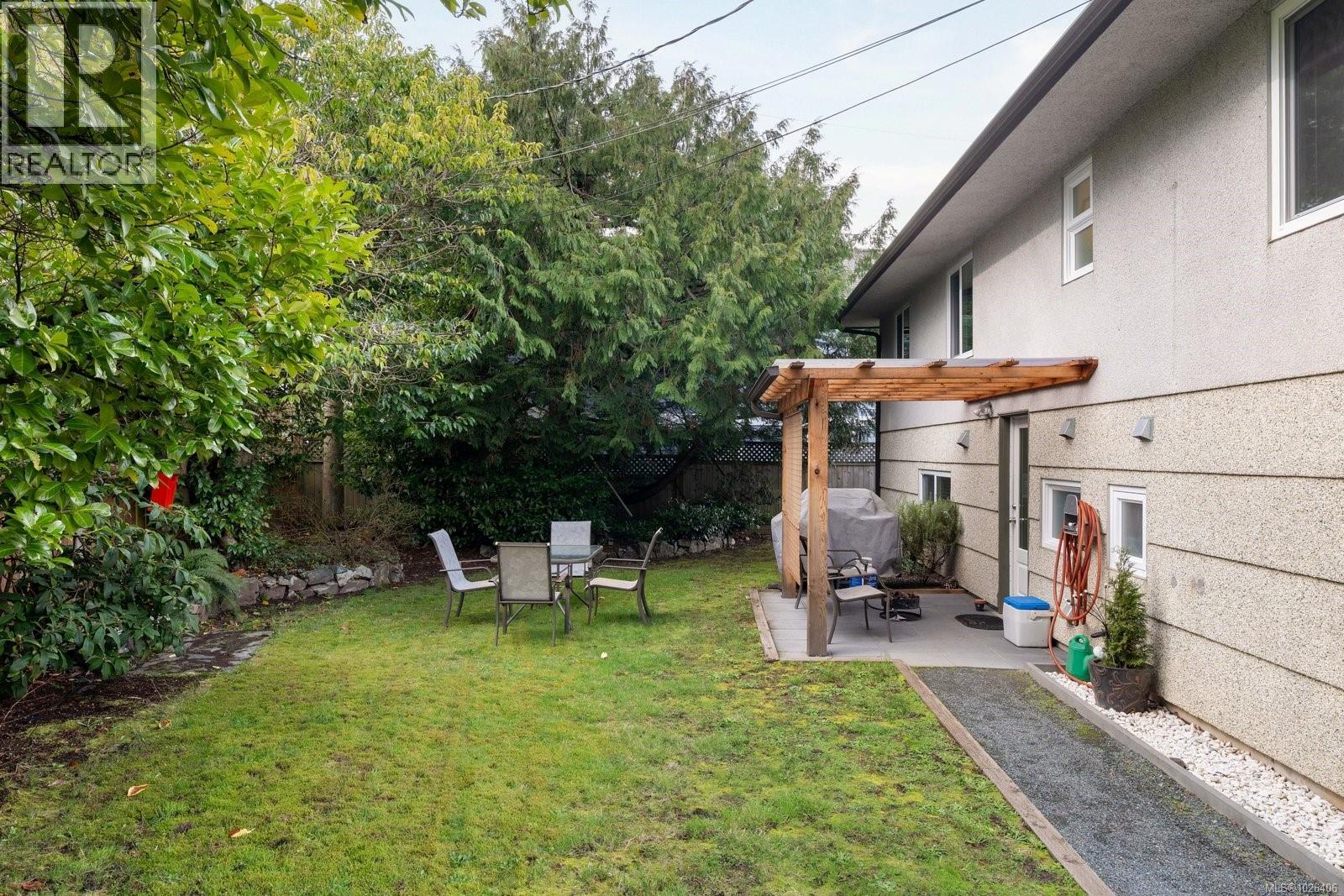  1721 Townley Street, Saanich