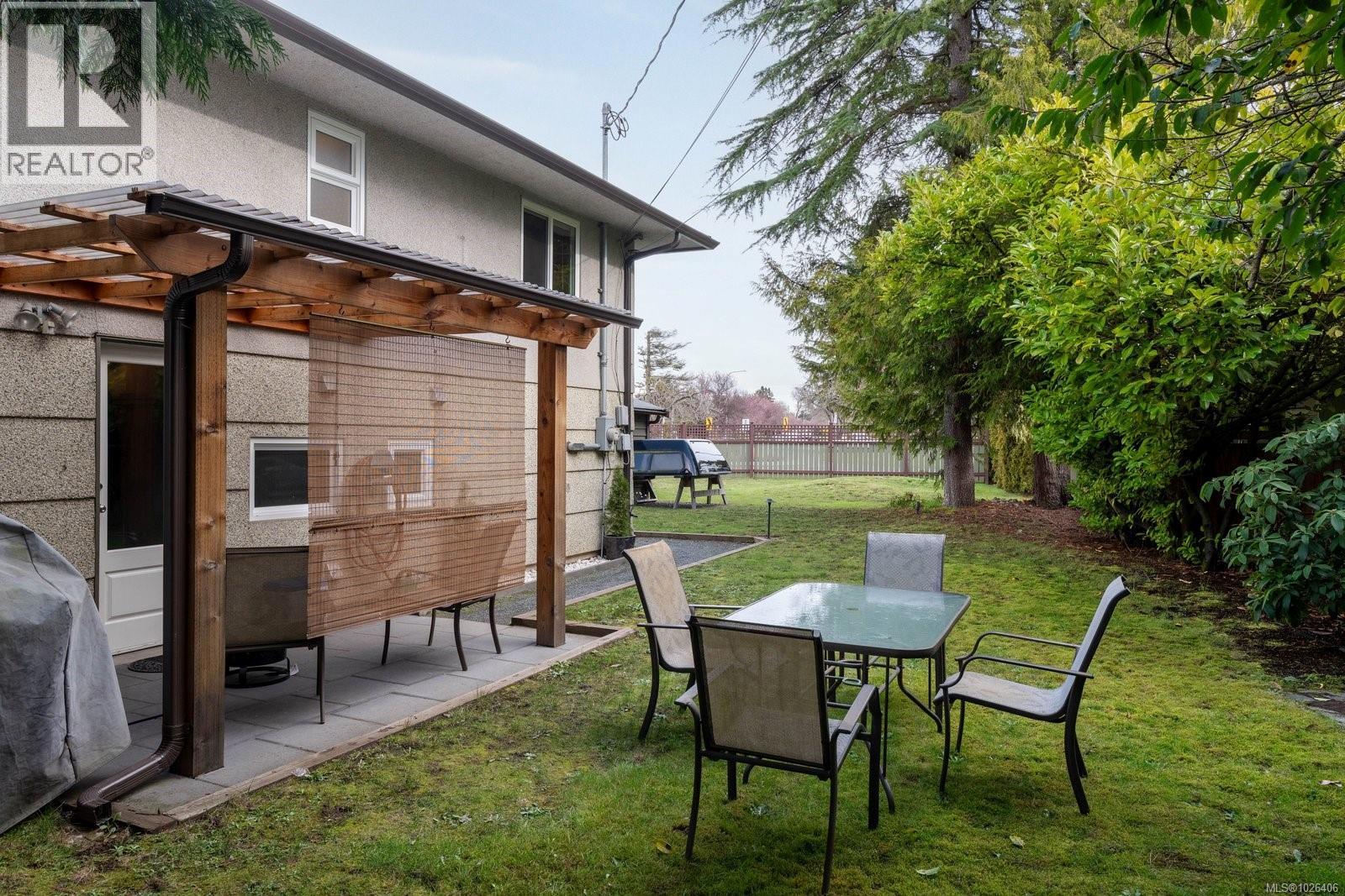  1721 Townley Street, Saanich