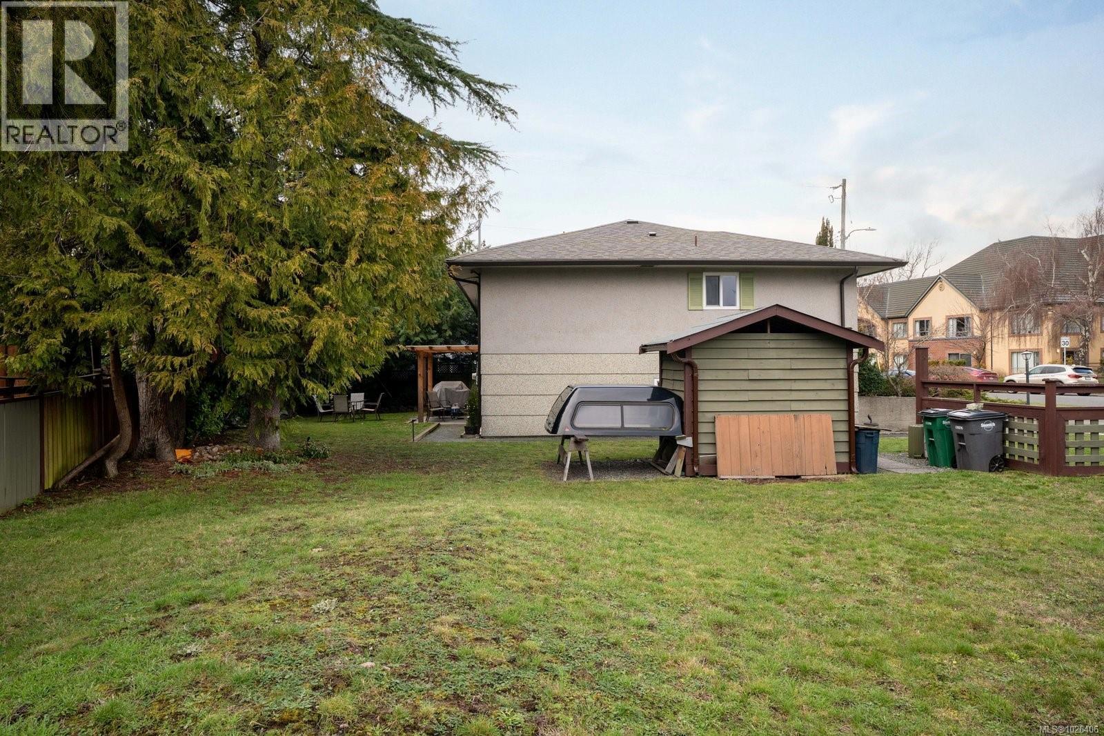  1721 Townley Street, Saanich