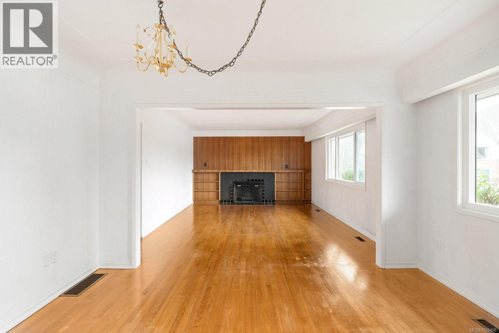  1721 Townley Street, Saanich