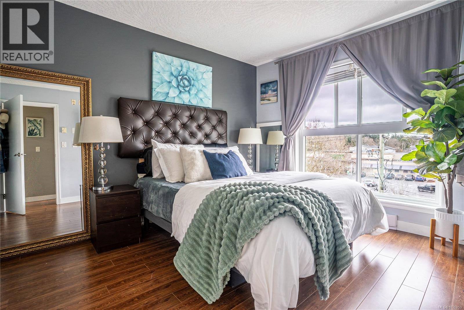 405 3460 Quadra Street, Saanich