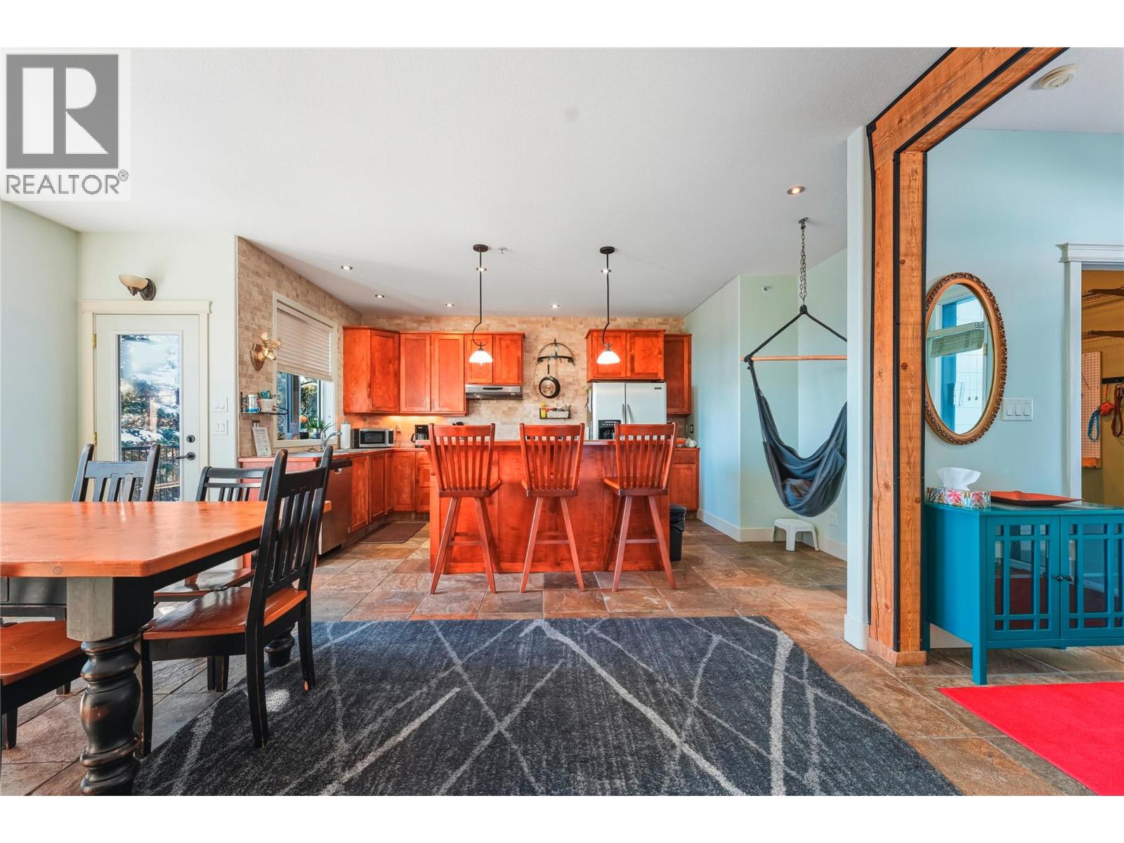 725 Monashee Road, Silver Star