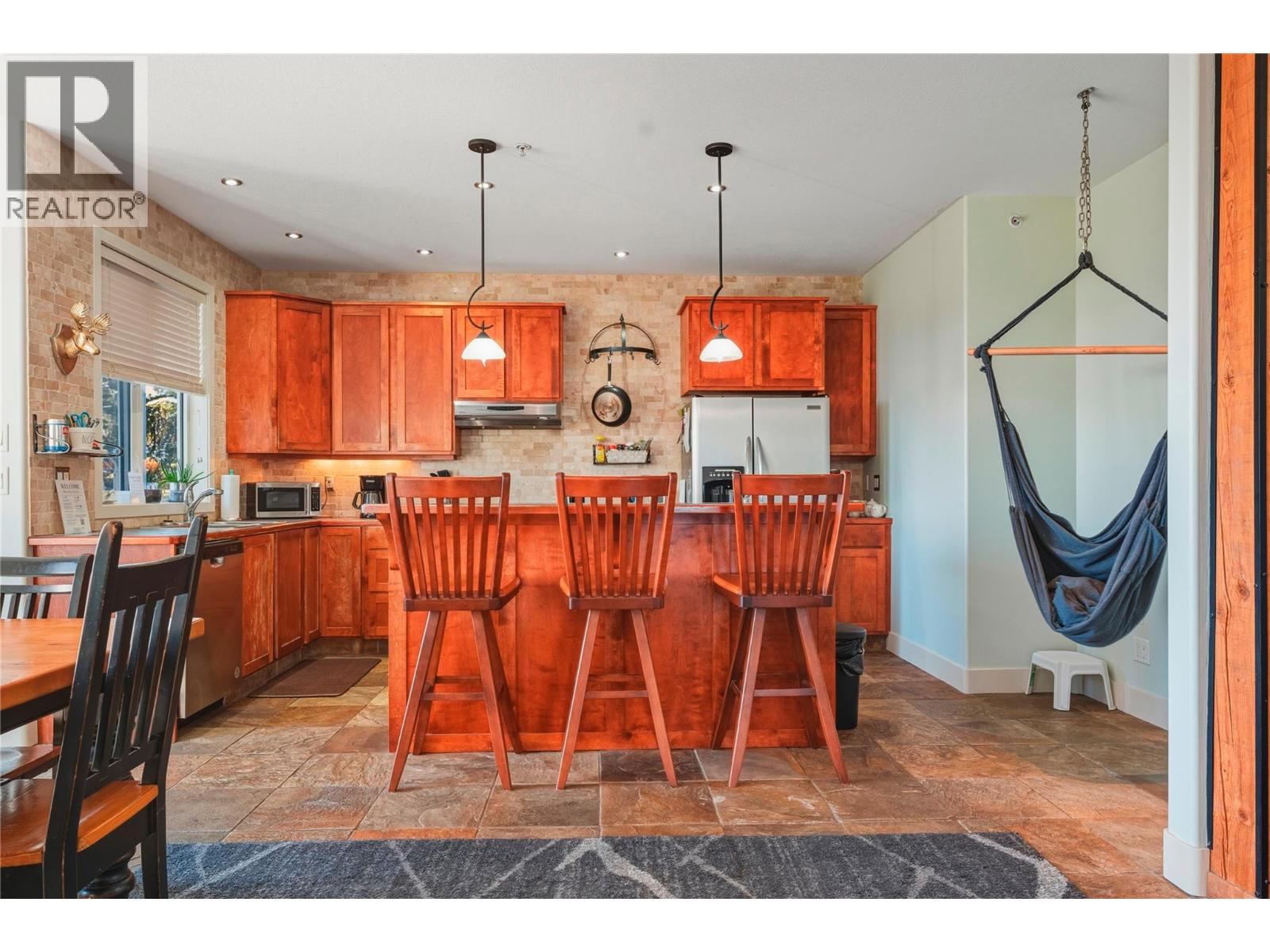 725 Monashee Road, Silver Star