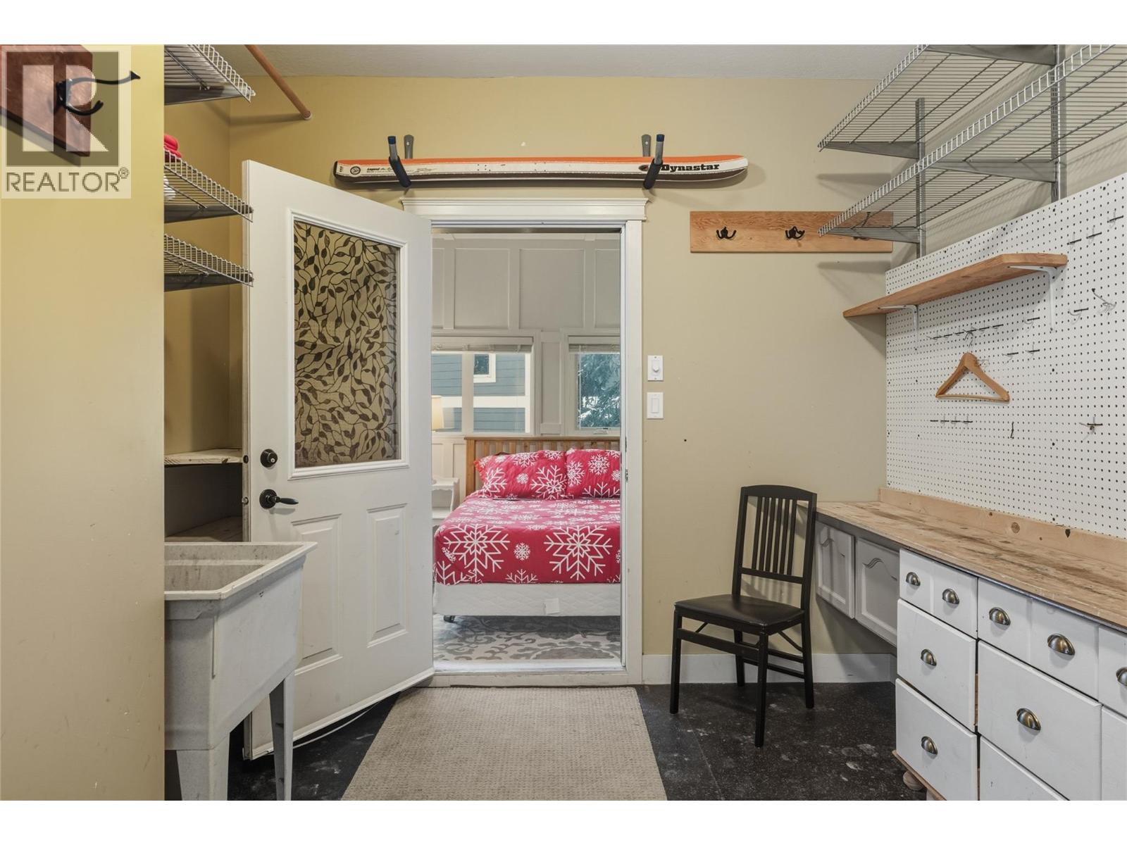 725 Monashee Road, Silver Star