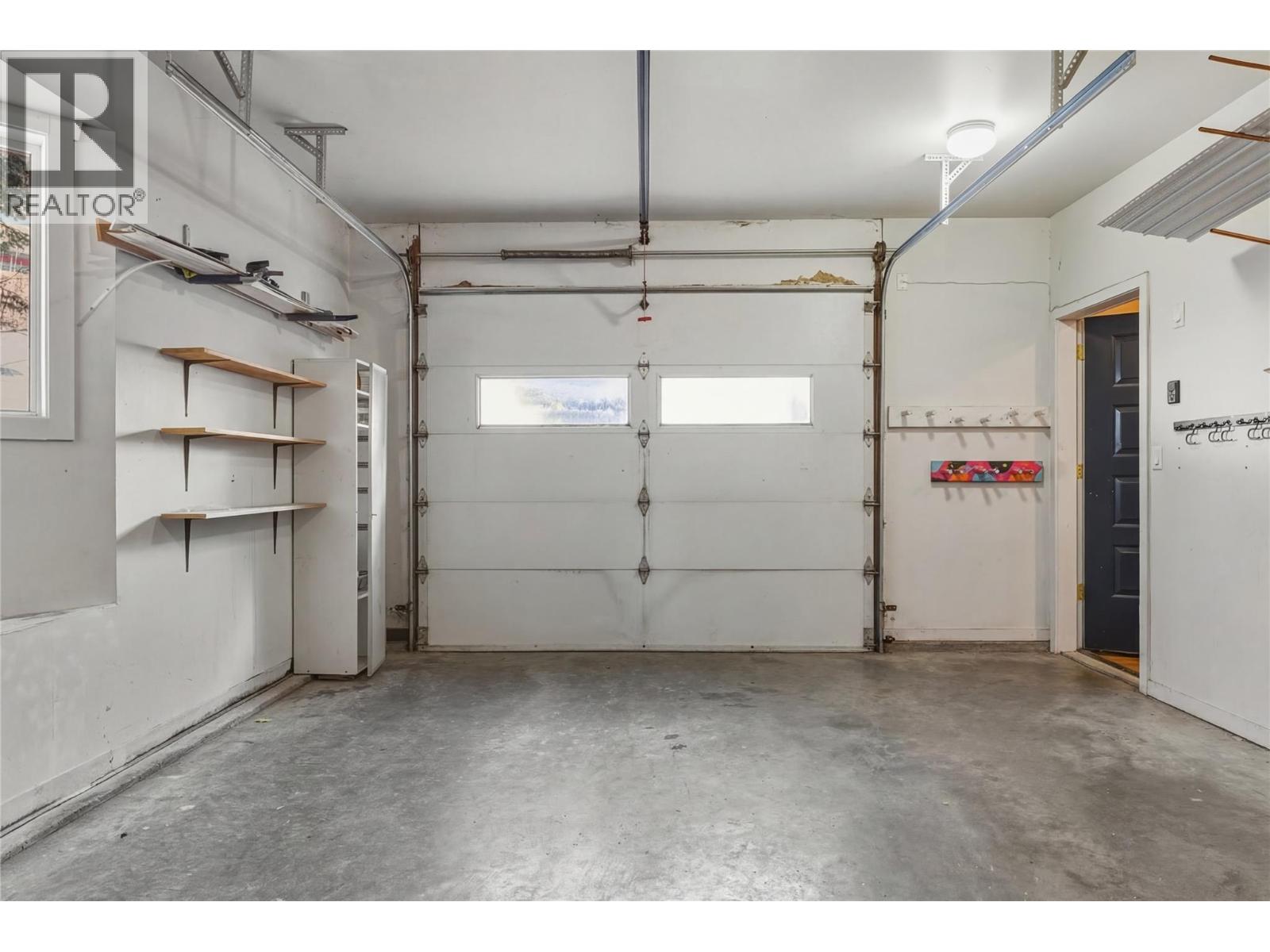 725 Monashee Road - 22