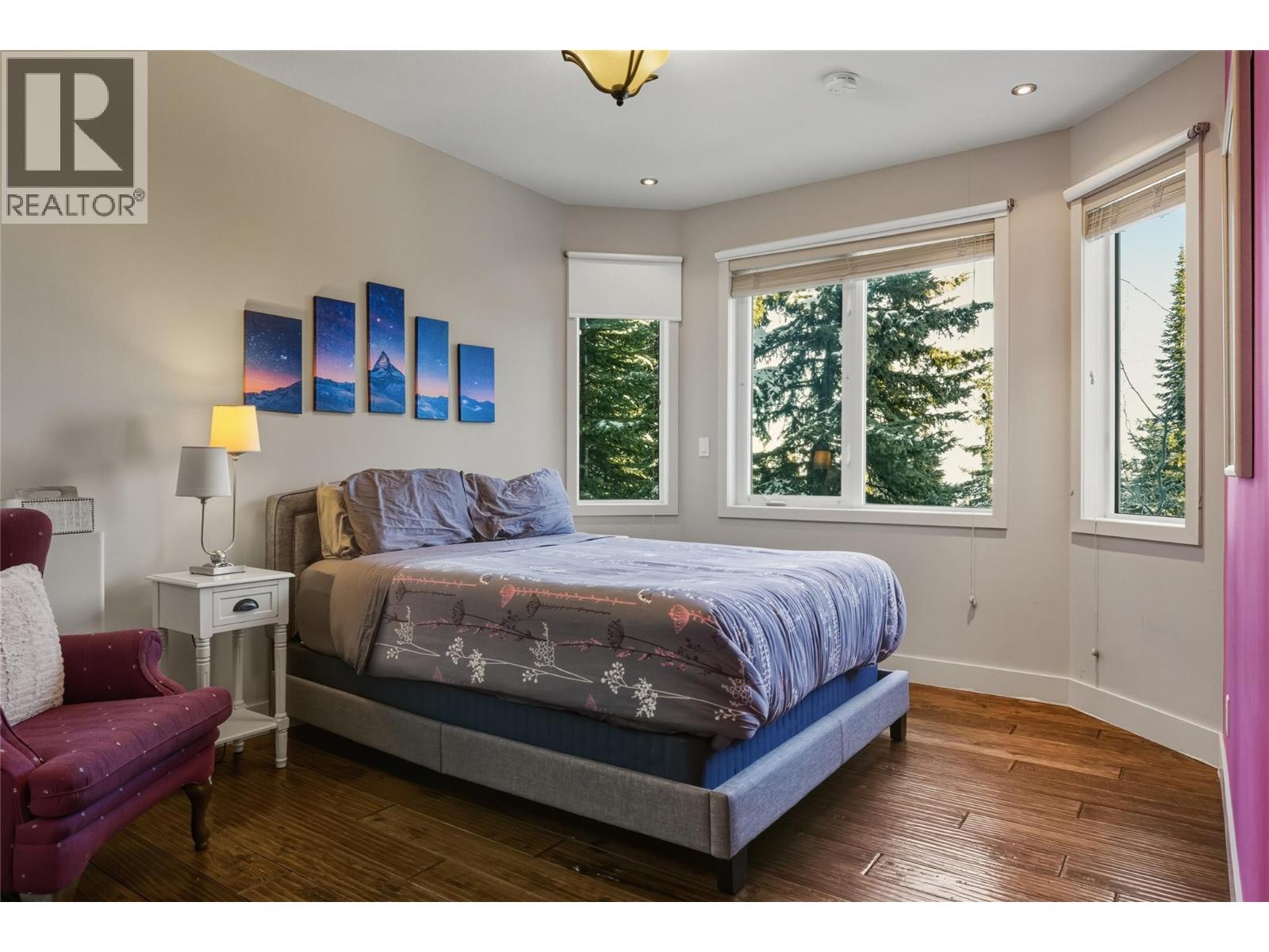 725 Monashee Road - 24