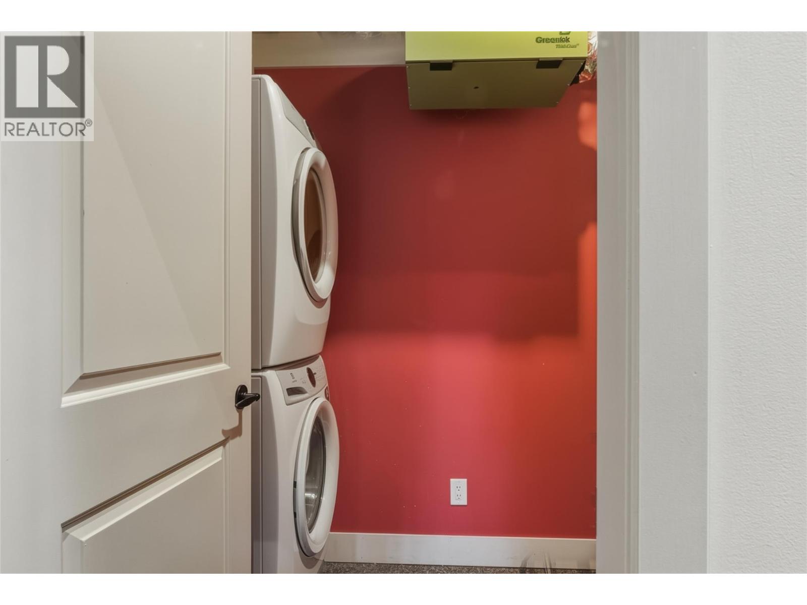 725 Monashee Road, Silver Star