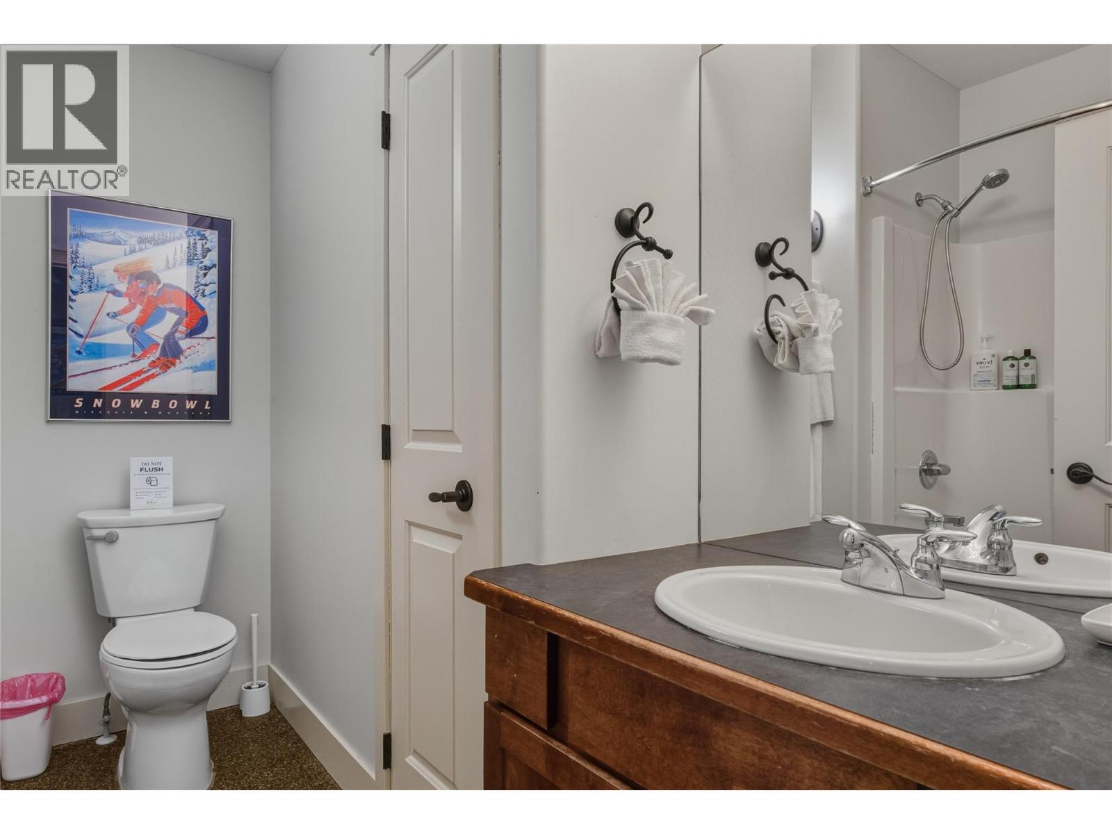 725 Monashee Road, Silver Star