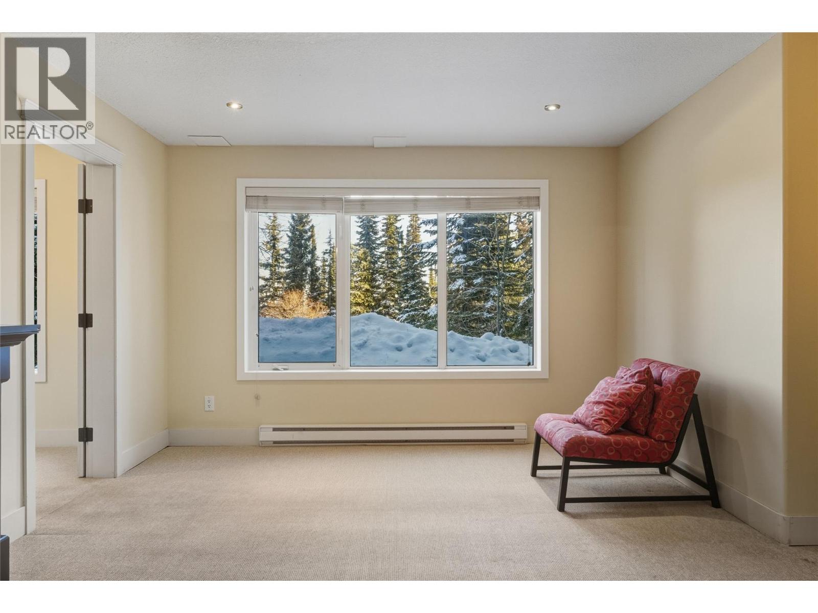 725 Monashee Road, Silver Star