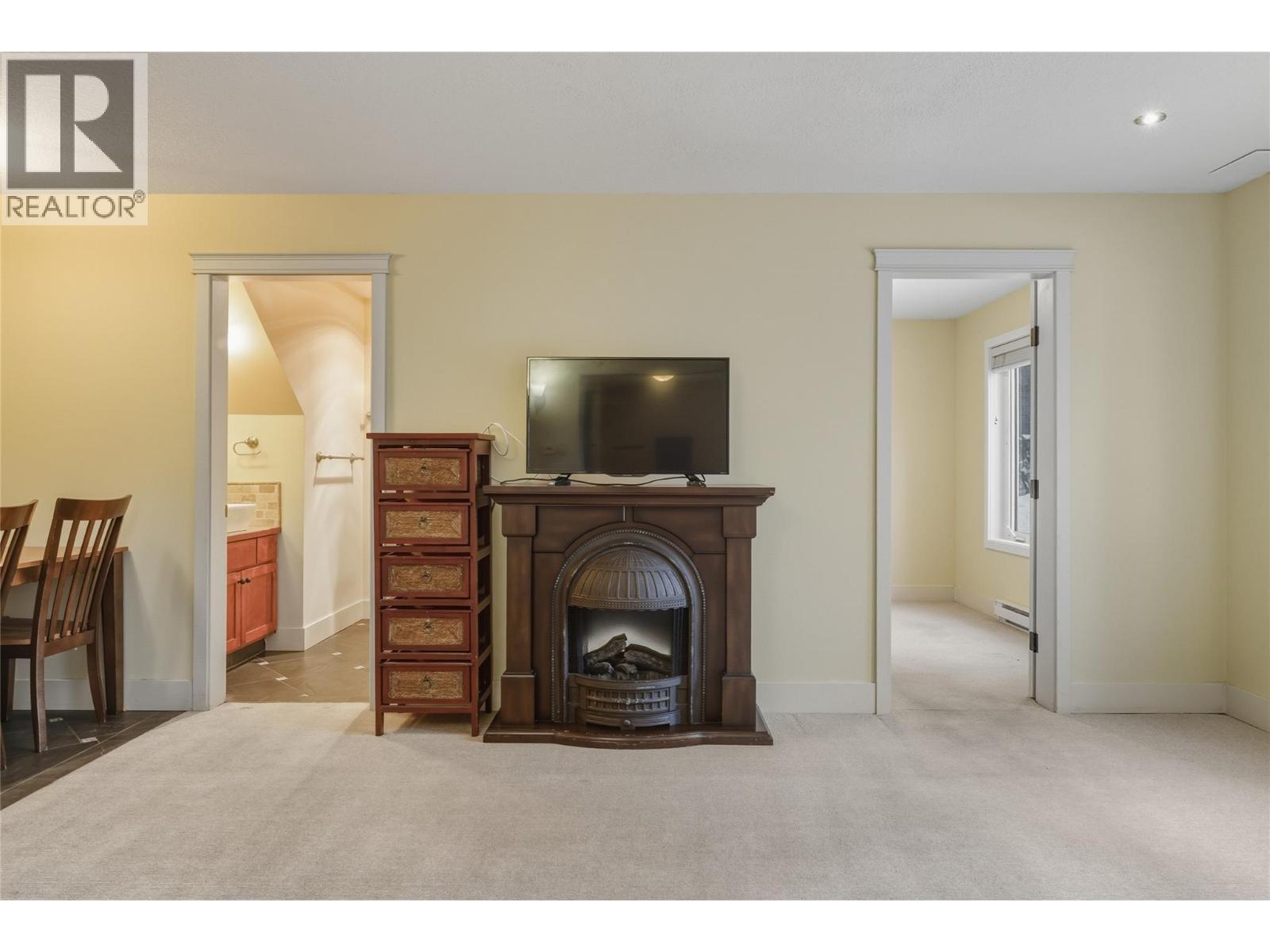 725 Monashee Road - 45