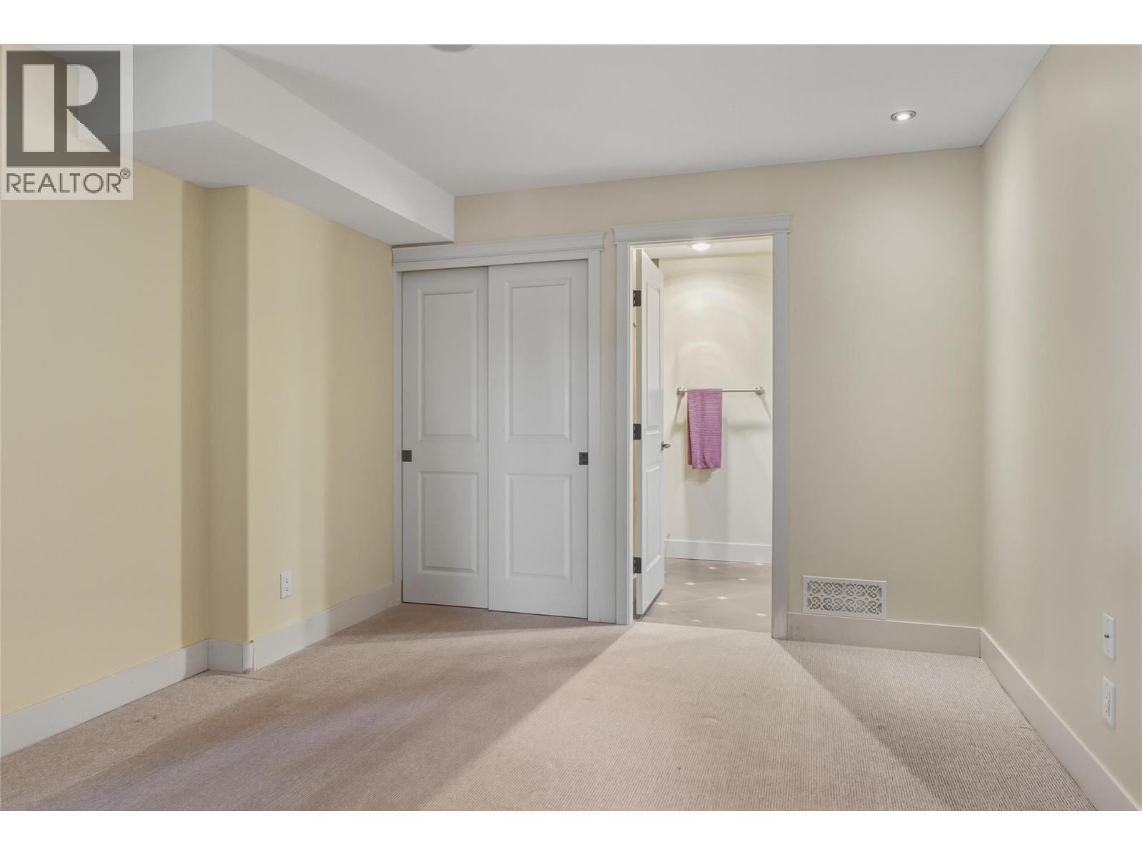 725 Monashee Road - 51