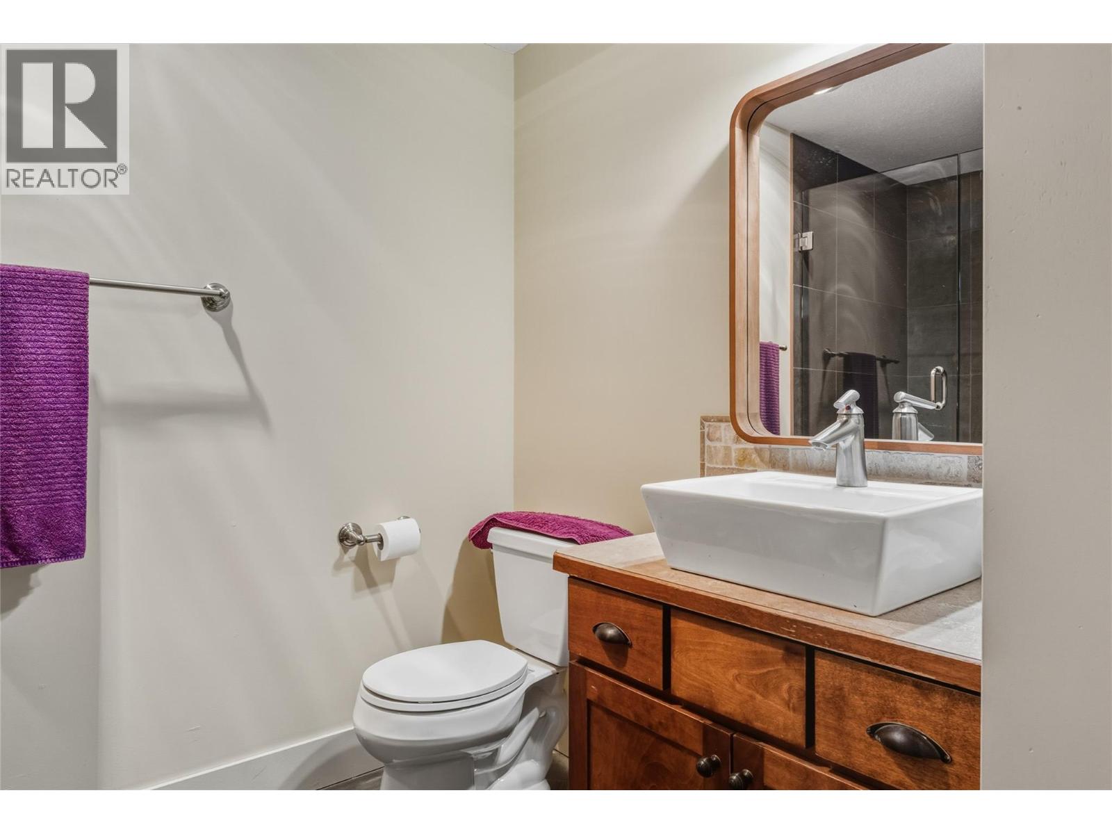 725 Monashee Road, Silver Star