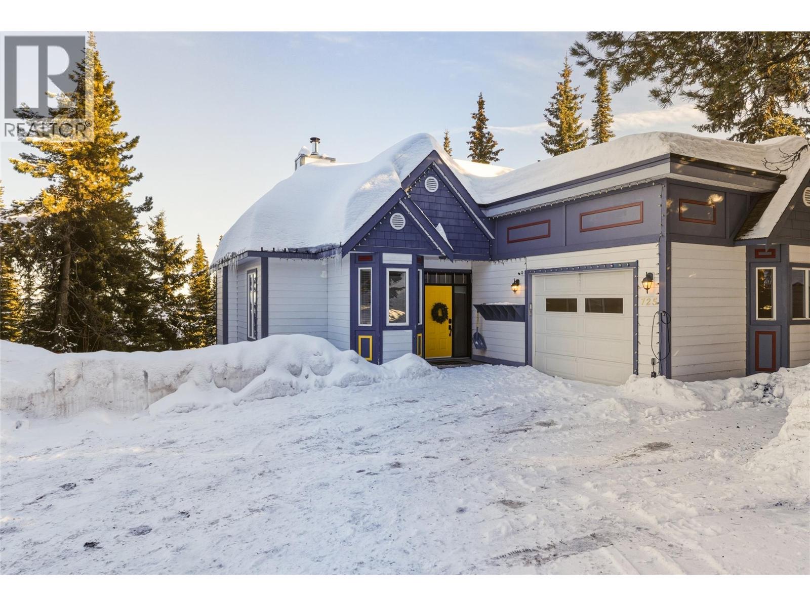 725 Monashee Road, Silver Star