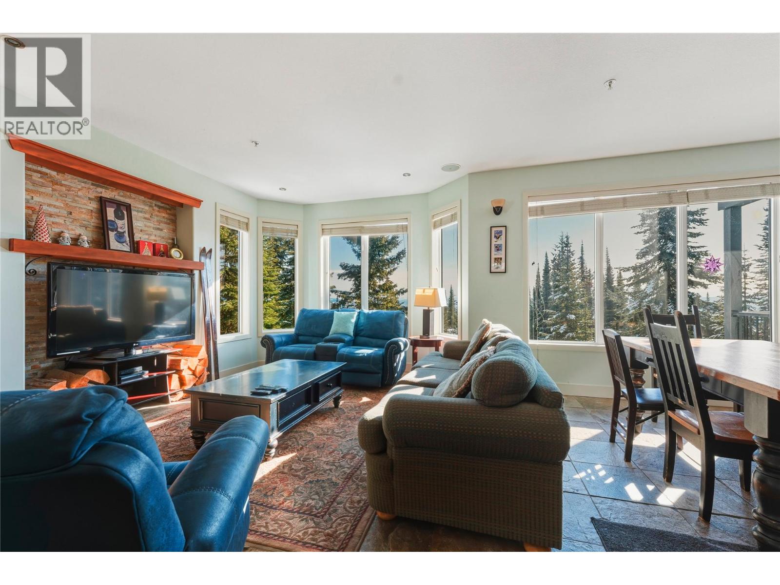 725 Monashee Road - 7