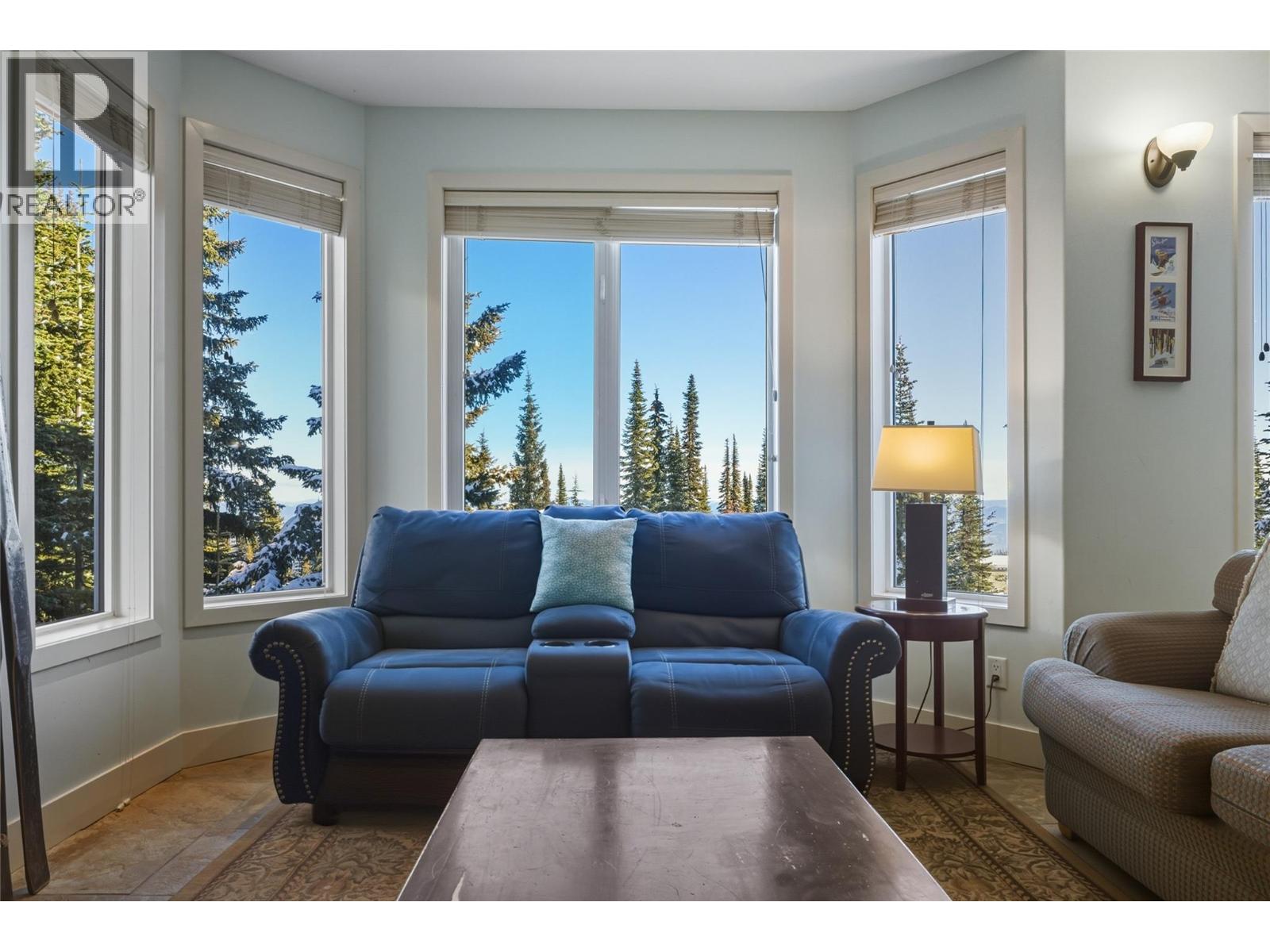 725 Monashee Road - 9